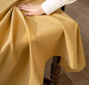 Minimal Luxe Tablecloth (Golden Beige)